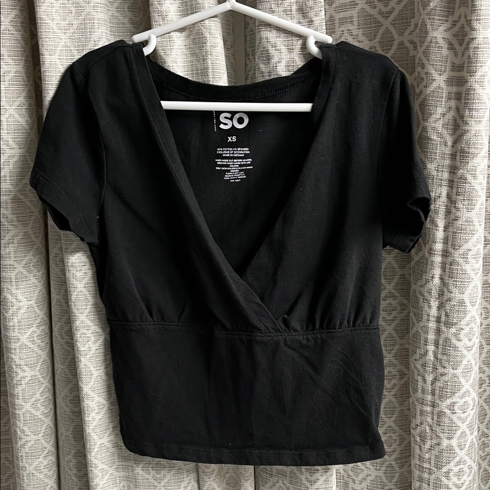 SO Women's Elegant Black Blouse